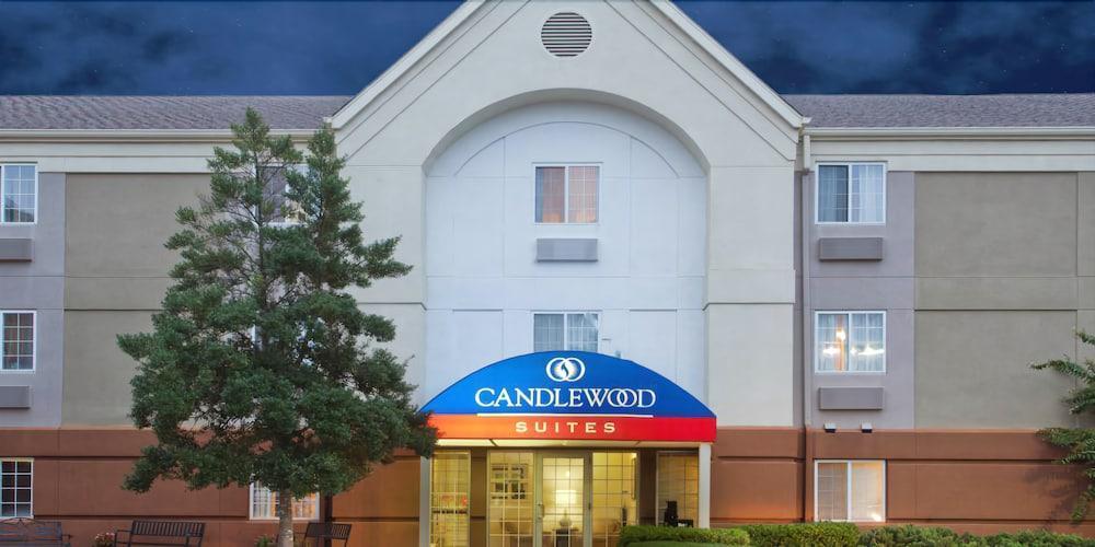 Sonesta Simply Suites Cleveland North Olmsted Airport Εξωτερικό φωτογραφία