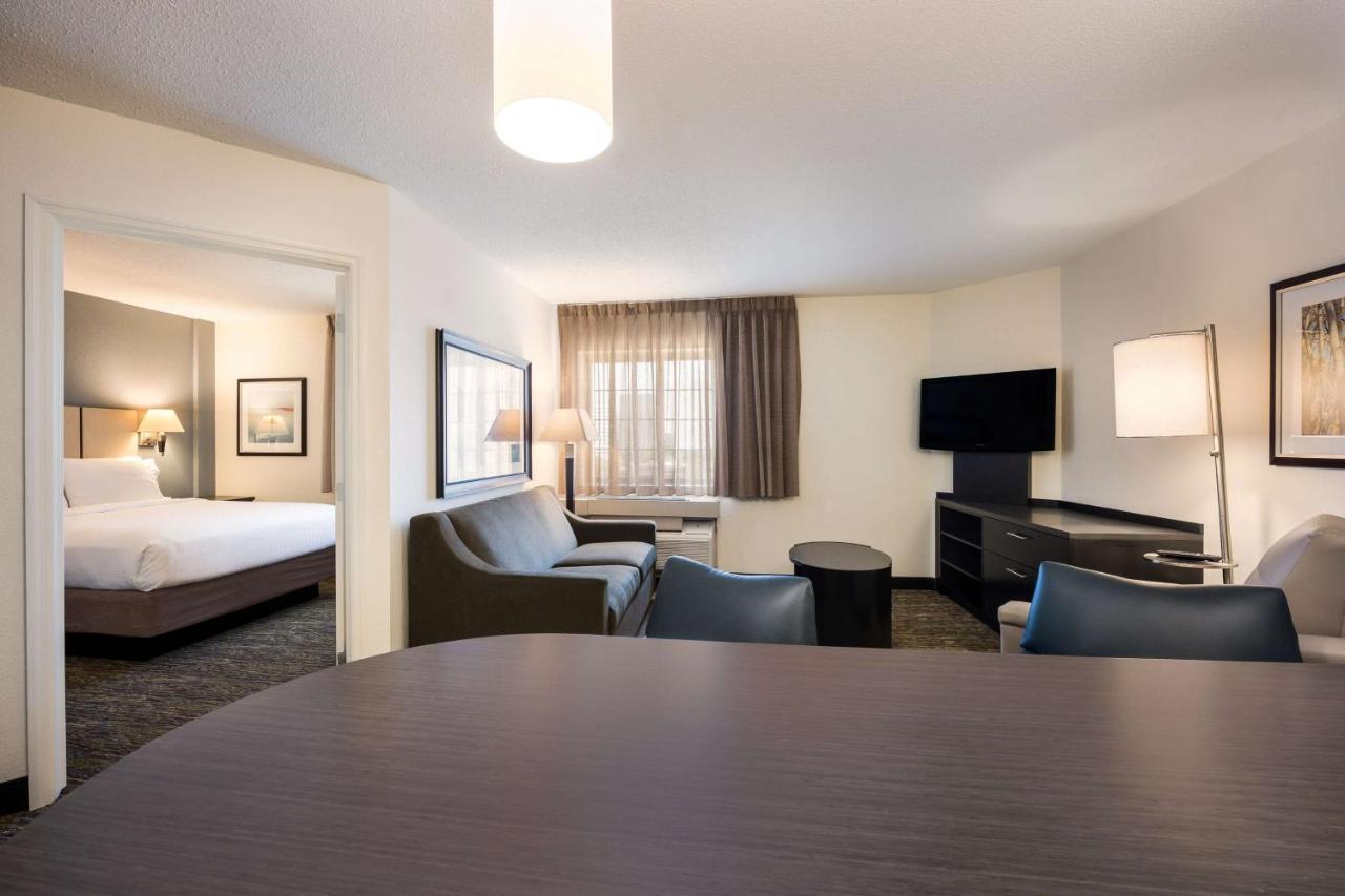 Sonesta Simply Suites Cleveland North Olmsted Airport Εξωτερικό φωτογραφία