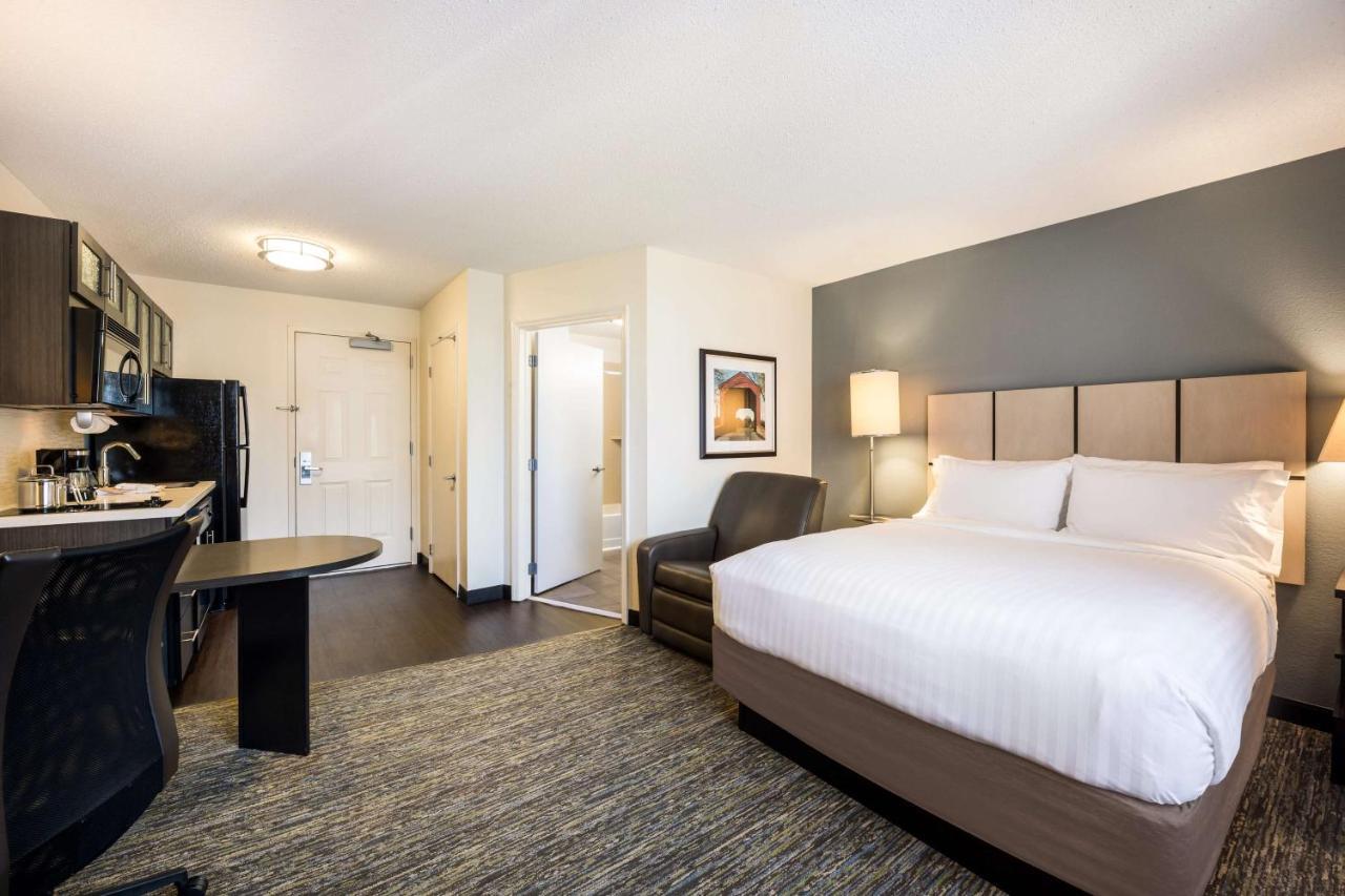 Sonesta Simply Suites Cleveland North Olmsted Airport Εξωτερικό φωτογραφία